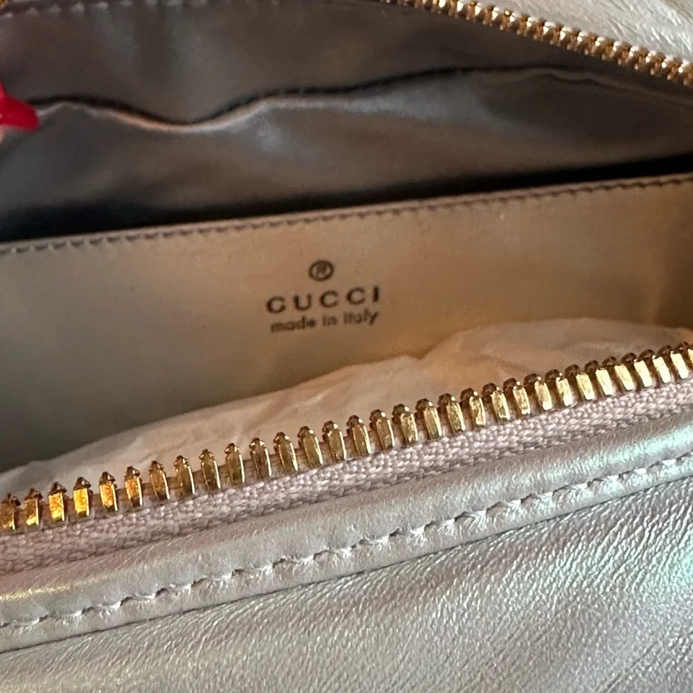 Gucci Iridescent Nappa Chevron Matelasse GG Marmont Shoulder/CrossbodyBag - Picture 6 of 7